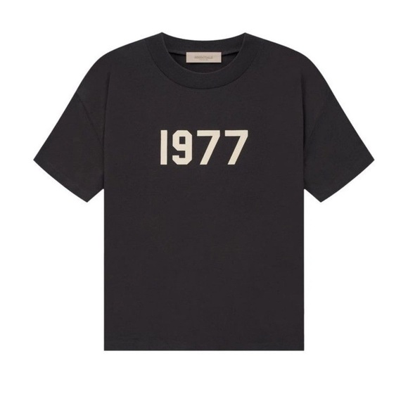 Essentials 1977 Graphic T-Shirt New - Picture 1 of 2